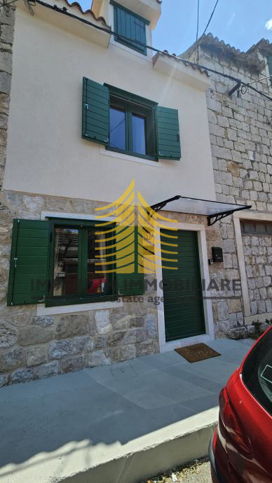 KAŠTEL SUĆURAC