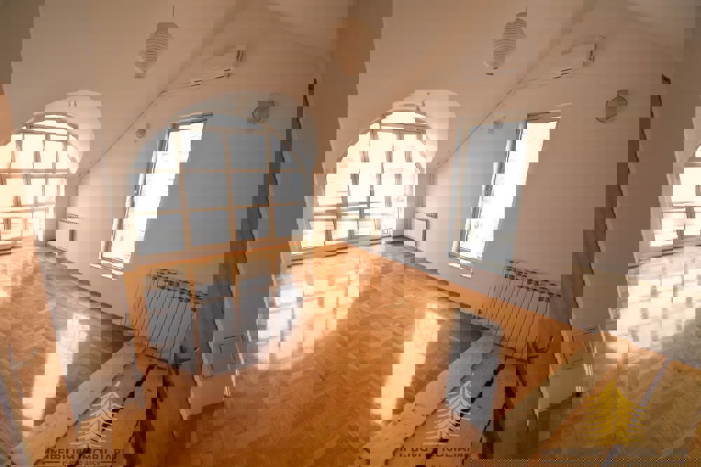 Коммерческая площадь ZAGREB, 1.320 €