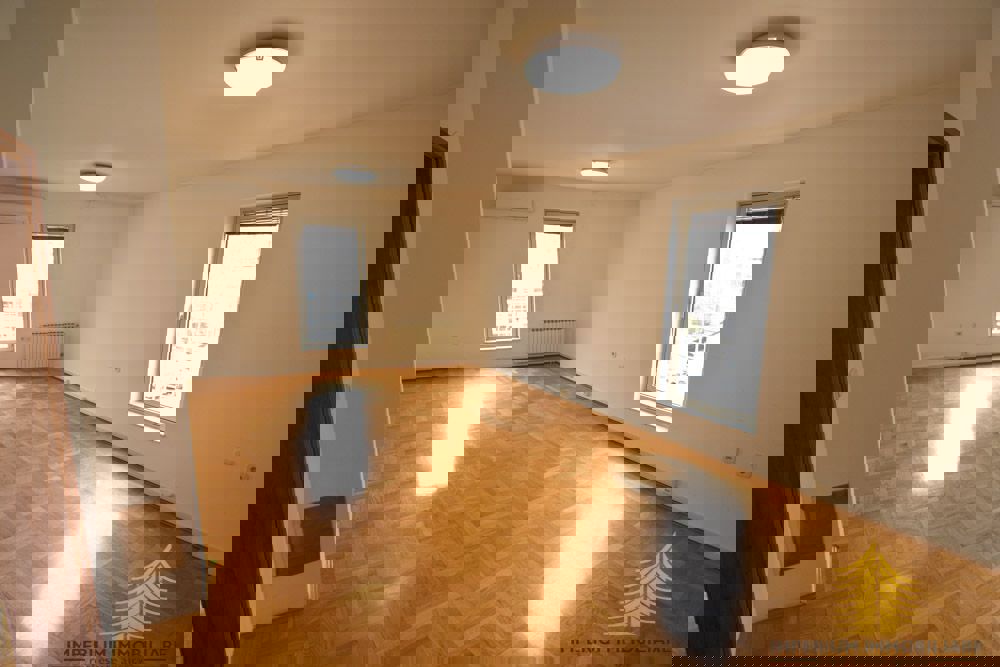 Коммерческая площадь ZAGREB, 1.440 €