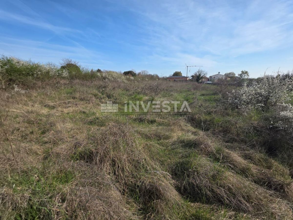 Участок SVETVINČENAT, 244.000 €