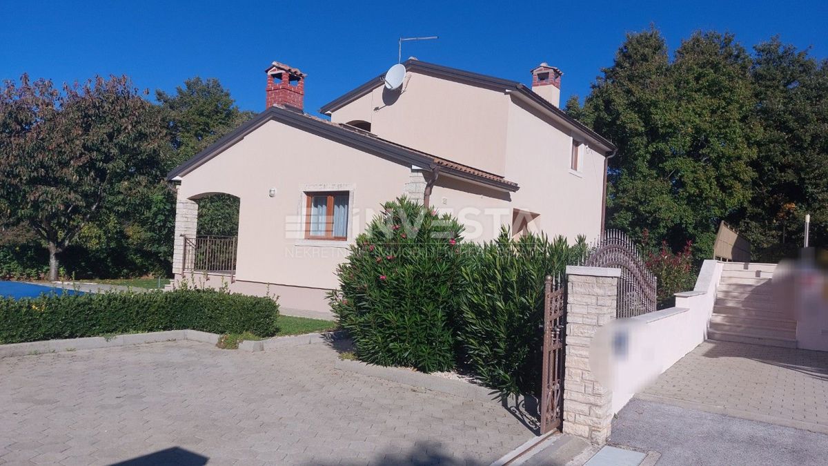 Casa TINJAN, 450.000 €