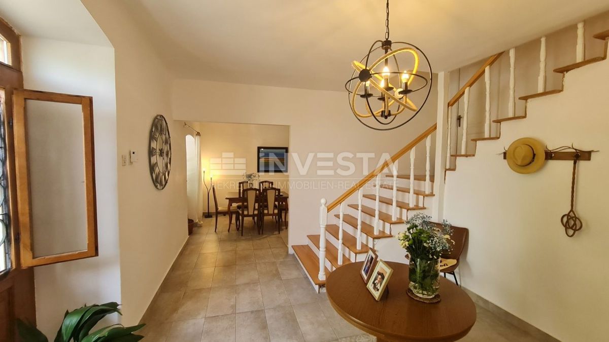 Casa LABIN, 400.000 €