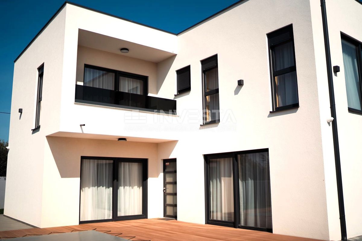 Дом MEDULIN, 1.110.000 €