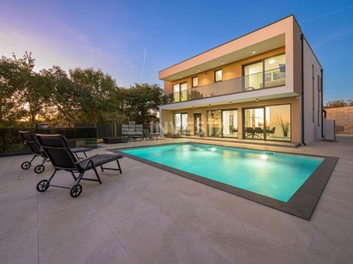 Casa SVETVINČENAT, 620.000 €
