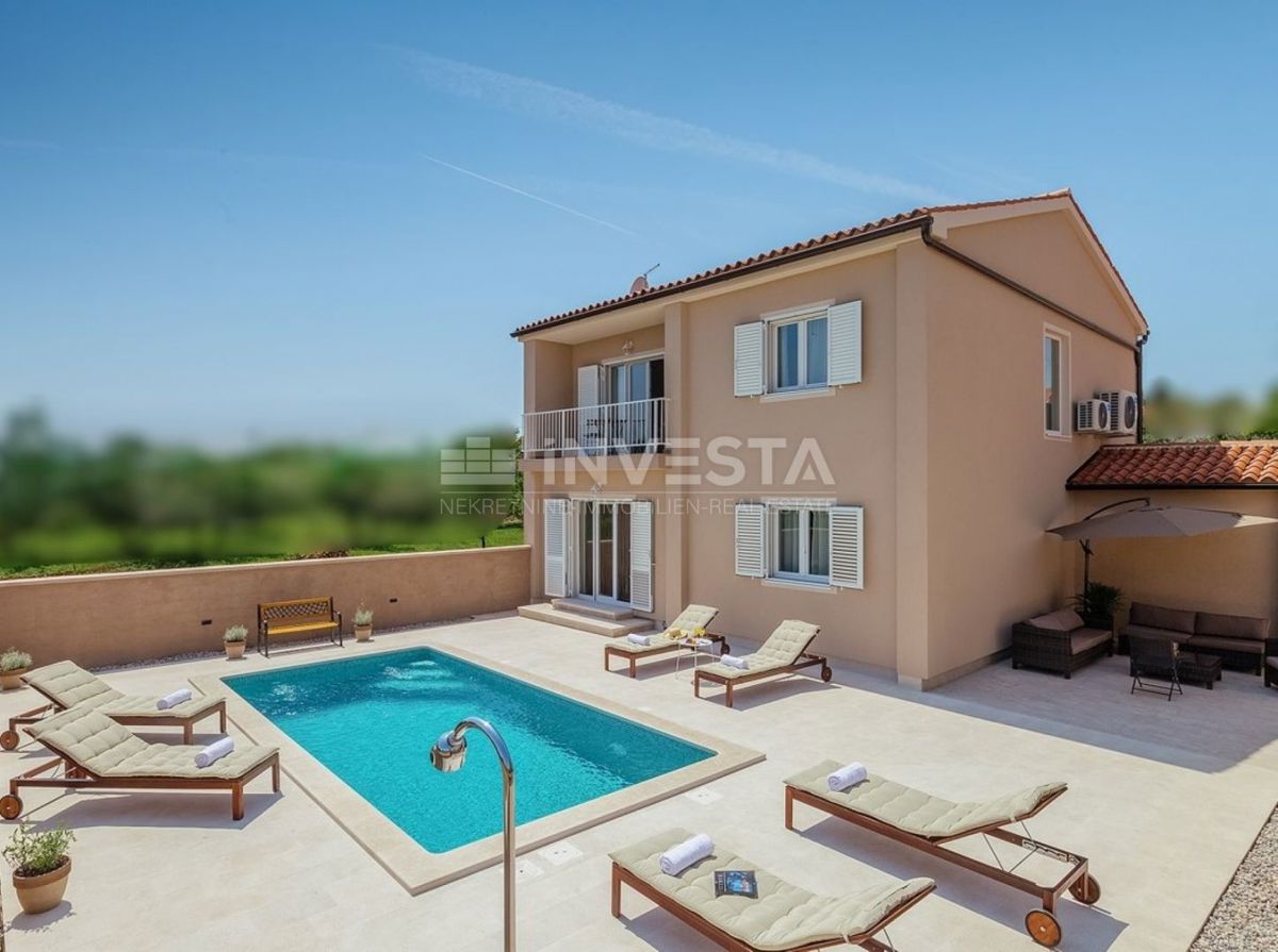 Дом PULA, 720.000 €