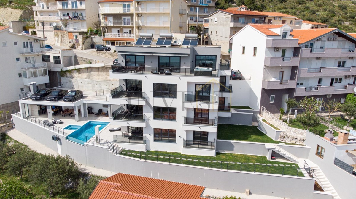 OMIŠ