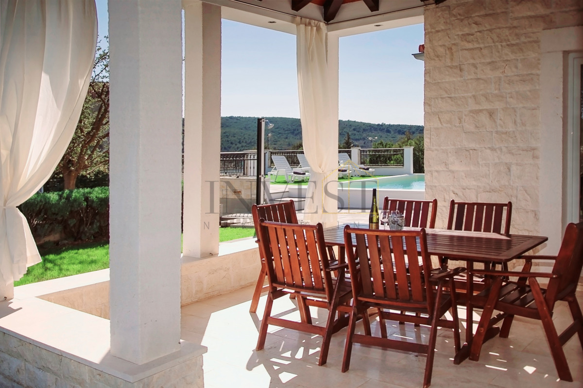 DUBRAVA KOD ŠIBENIKA