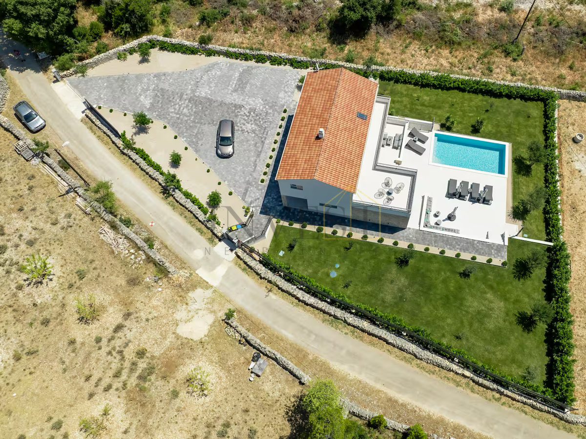 DUBRAVA KOD ŠIBENIKA