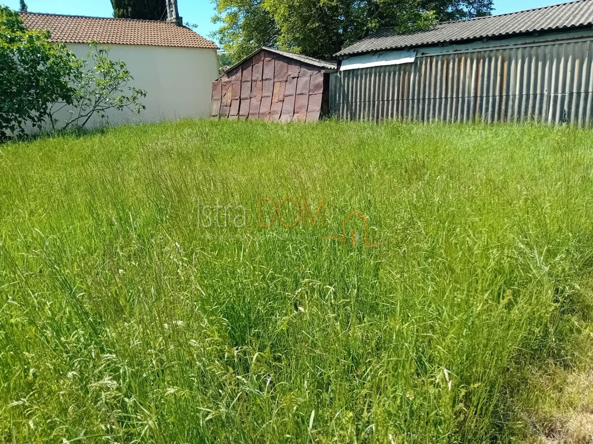 Участок OPRTALJ, 67.500 €