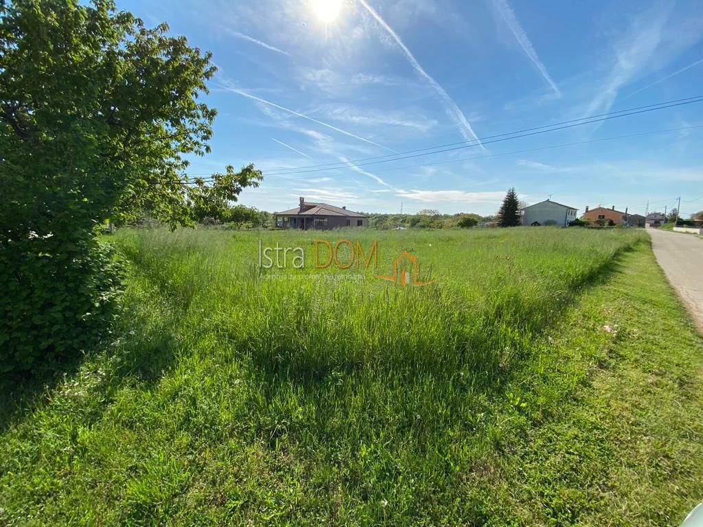 Terreno BARBAN, 72.800 €