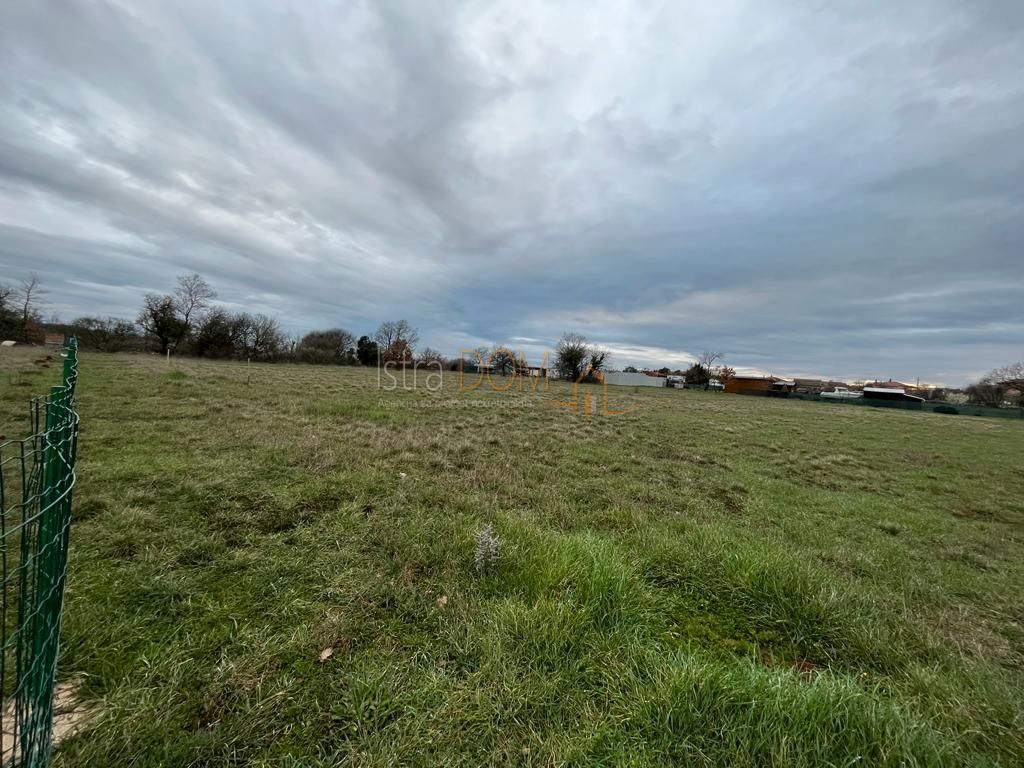 Terreno LIŽNJAN, 22.000 €