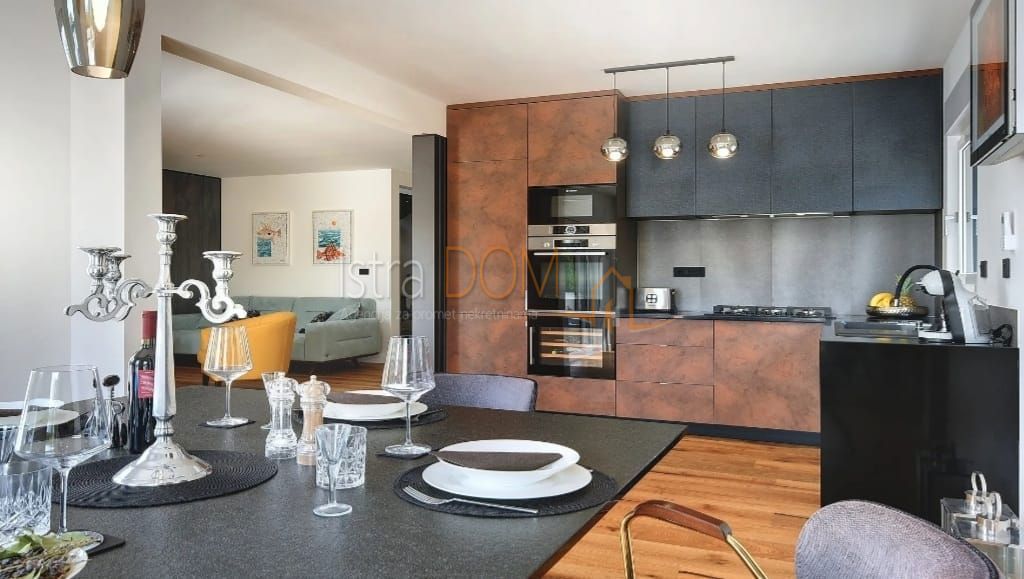 Дом MARČANA, 698.000 €