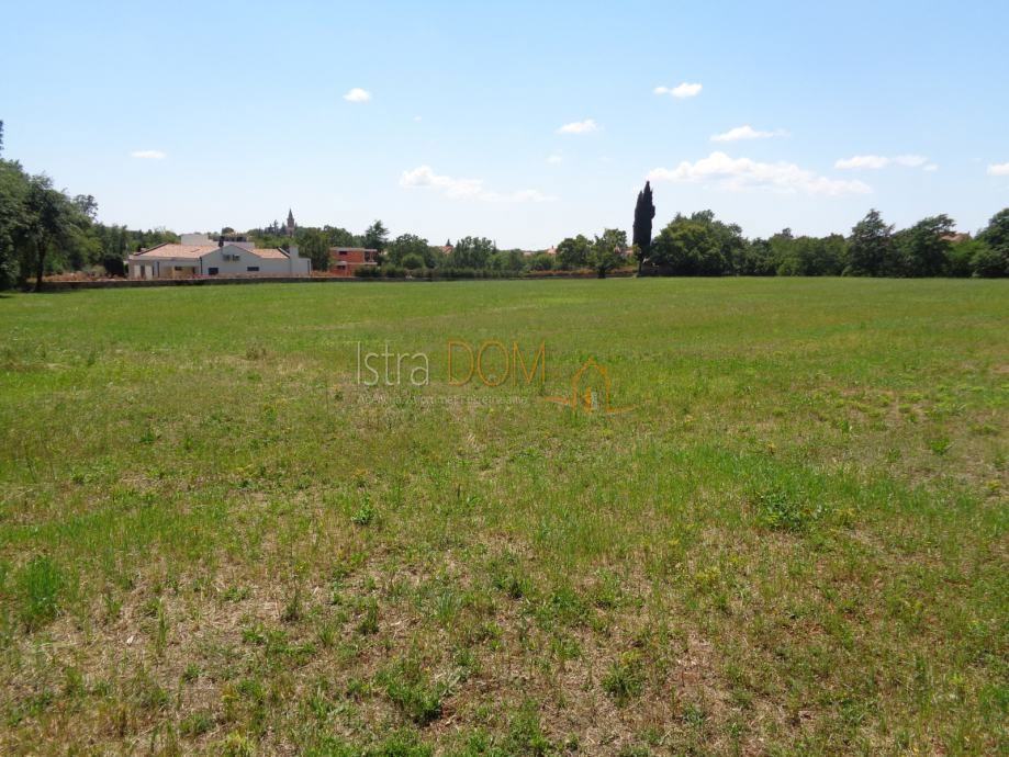 Terreno ŽMINJ, 1.350.000 €