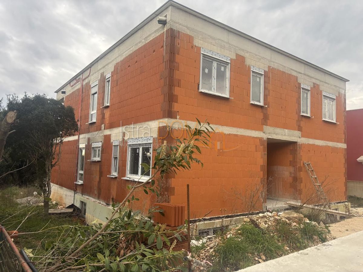 Appartamento LIŽNJAN, 221.000 €