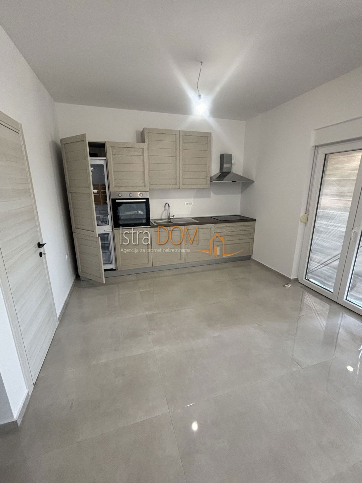 Appartamento LIŽNJAN, 241.500 €