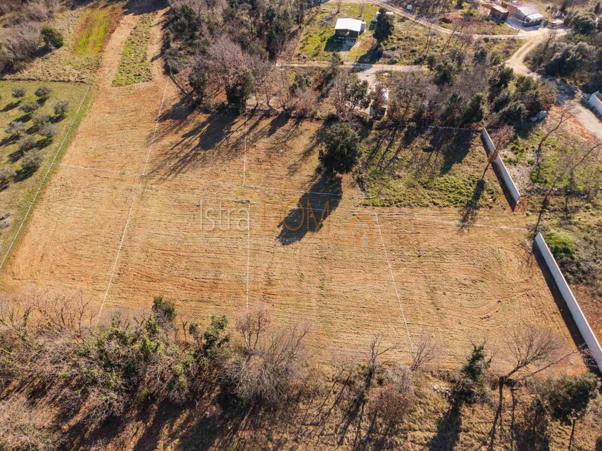 Terreno MARČANA, 36.760 €