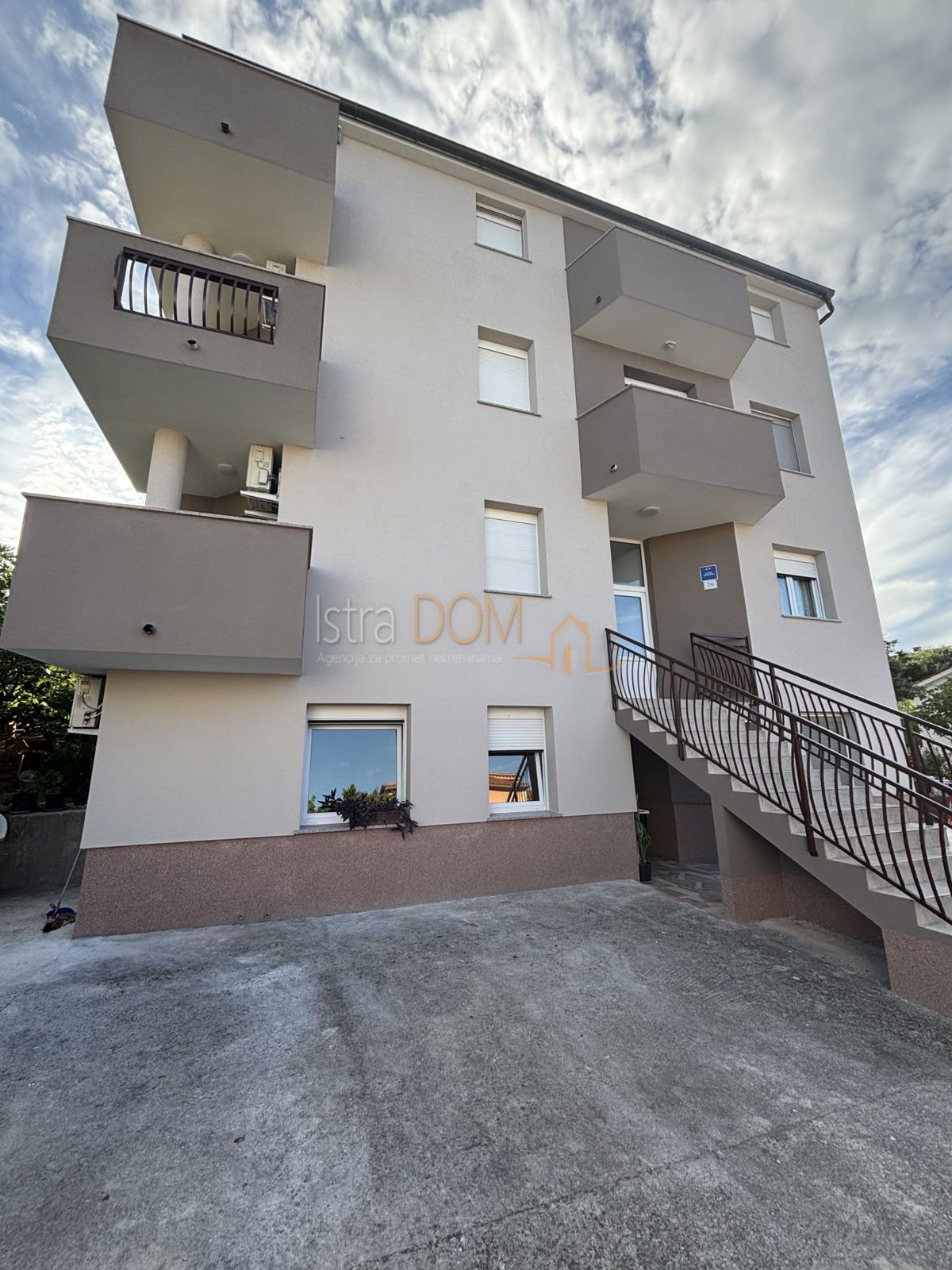 Appartamento LIŽNJAN, 178.000 €
