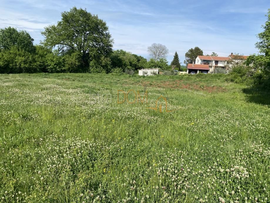 Terreno BARBAN, 124.500 €