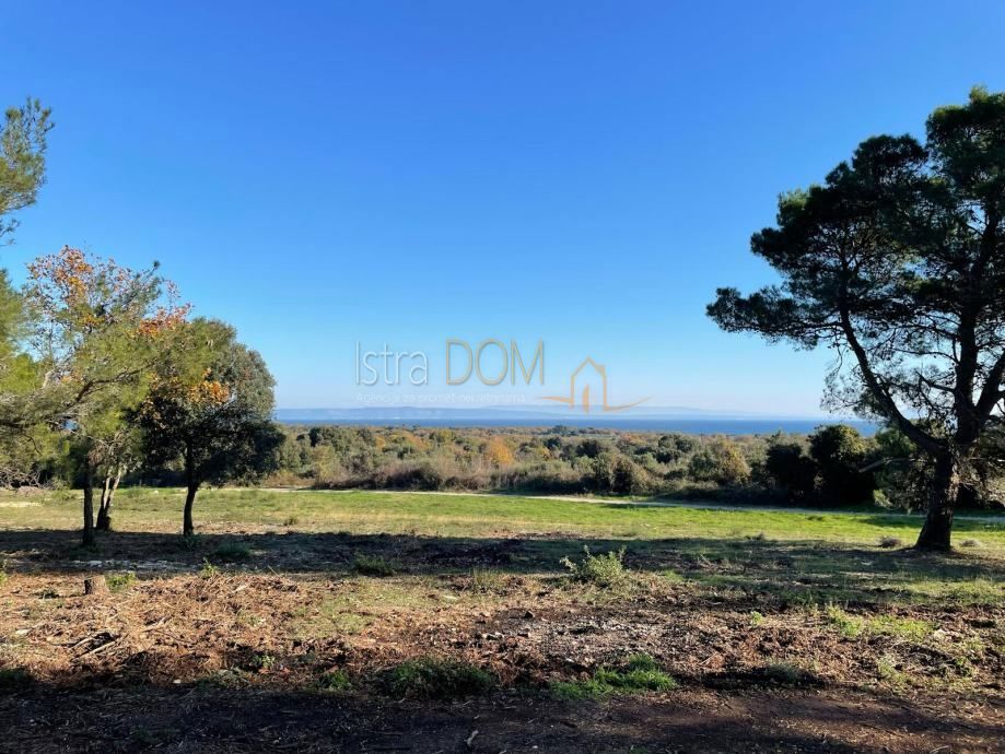 Terreno LIŽNJAN, 32.800 €