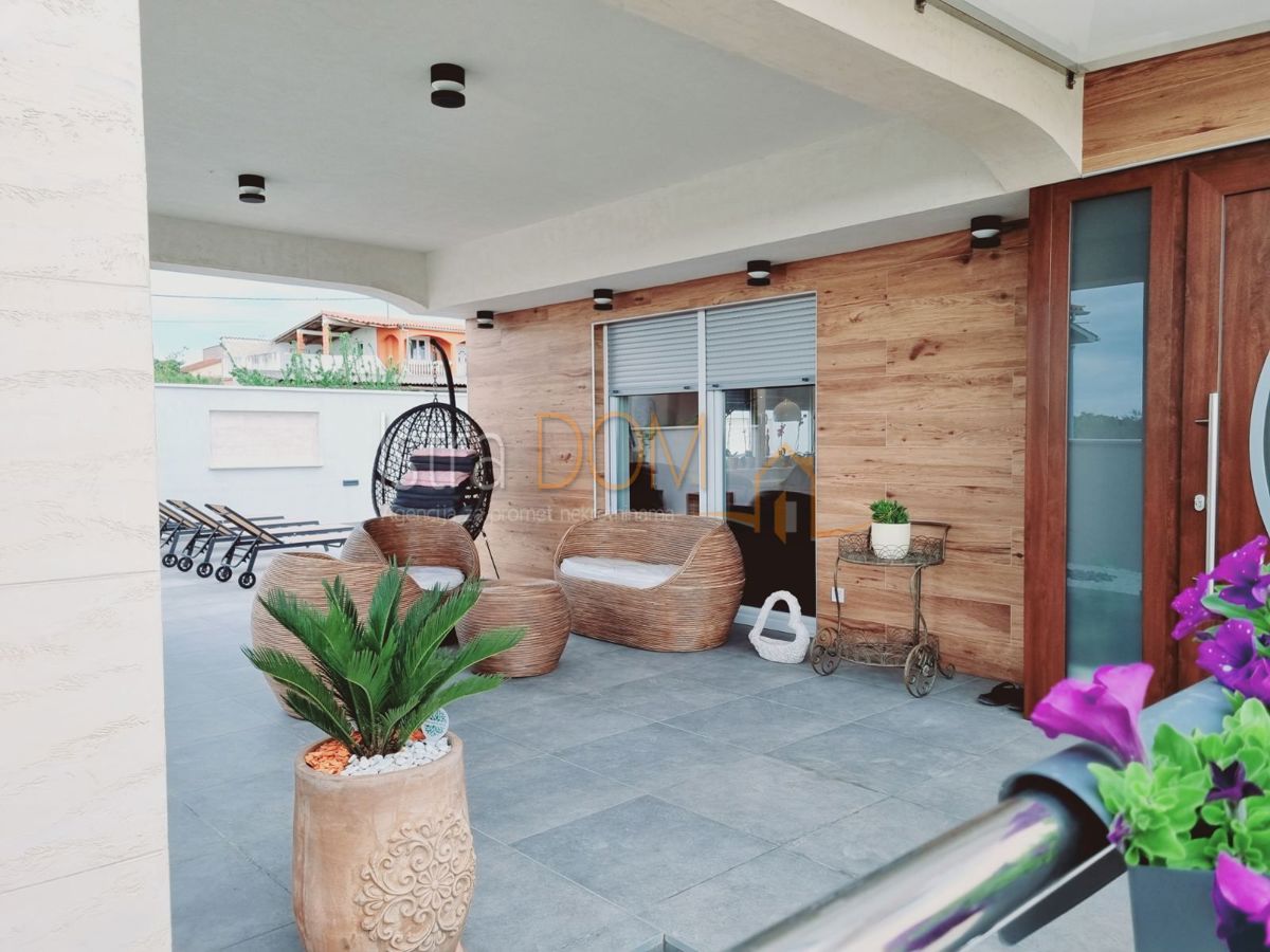 Casa VODNJAN, 705.500 €