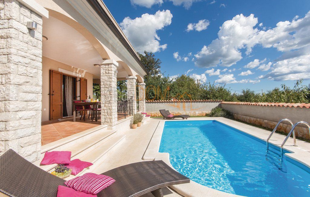 Casa MARČANA, 415.000 €