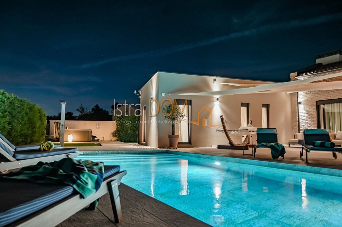 Casa SVETVINČENAT, 670.000 €