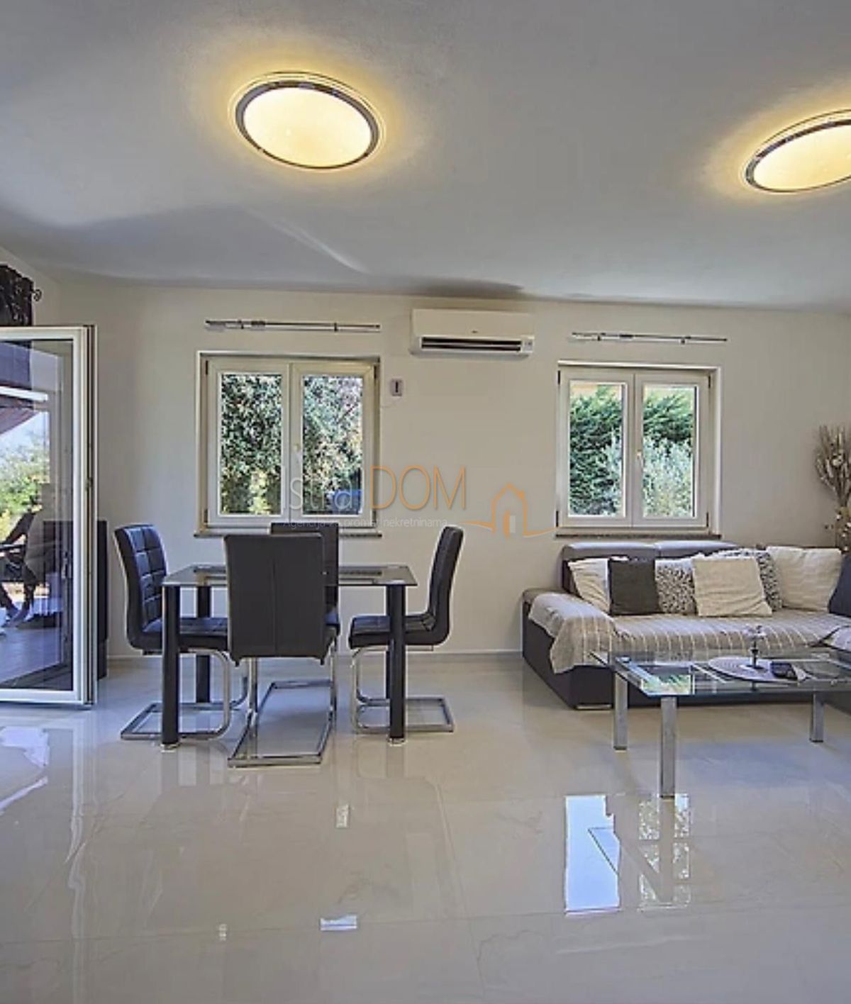 Дом LIŽNJAN, 420.000 €