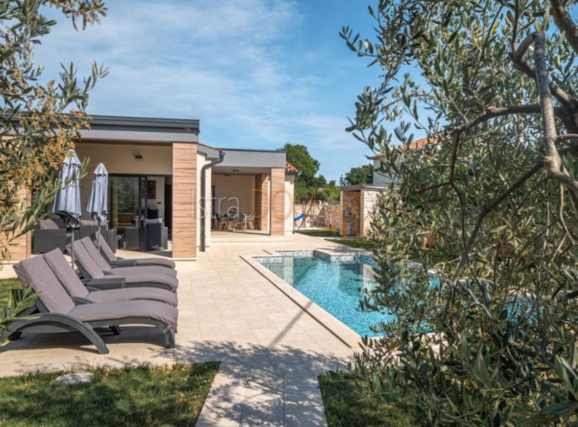 Дом MARČANA, 415.000 €