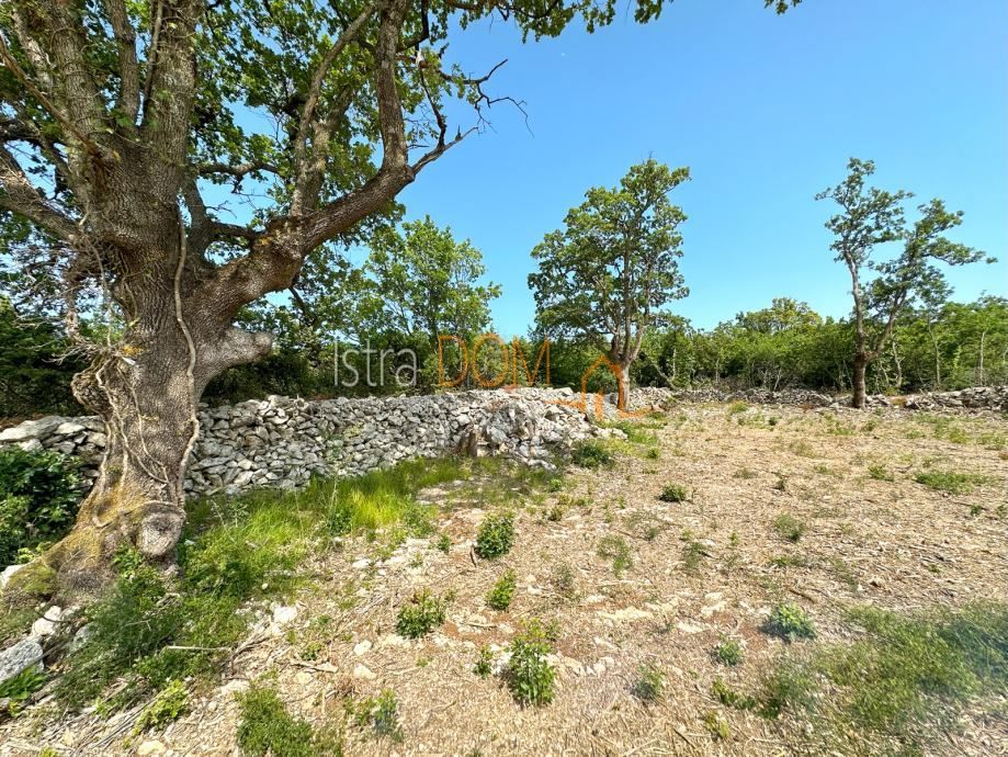 Участок RAŠA, 1.125.000 €