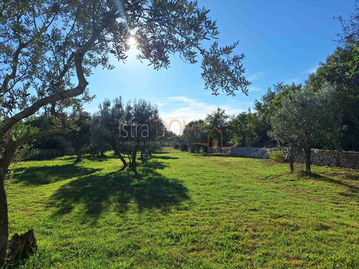 Terreno VODNJAN, 75.000 €