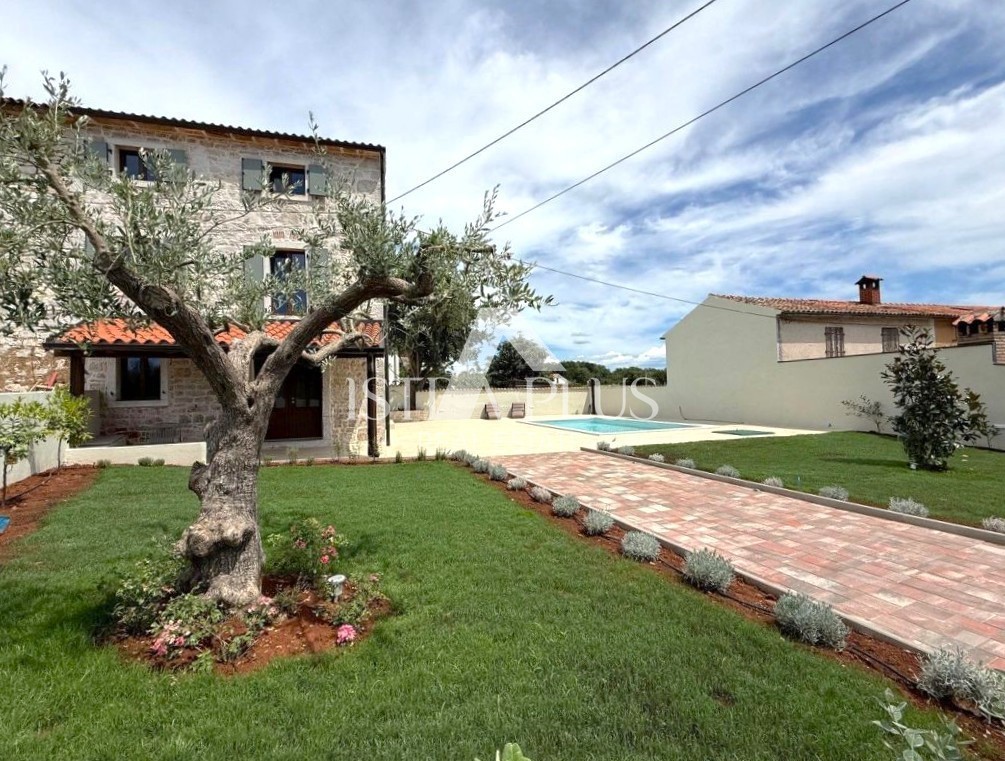 Дом POREČ, 585.000 €