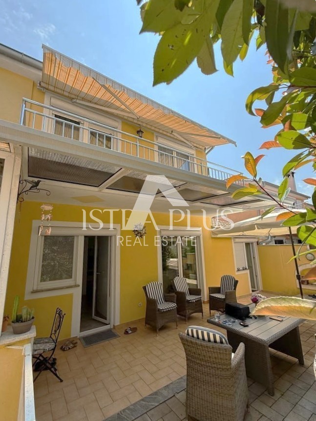 Дом POREČ, 350.000 €