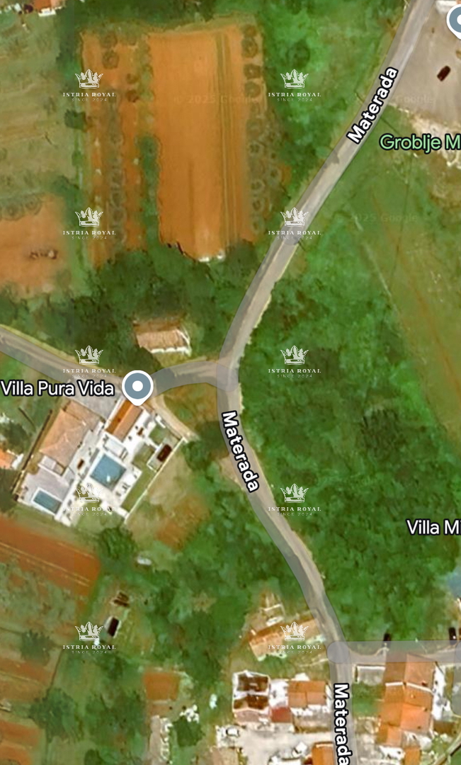 Terreno UMAG, 140.400 €