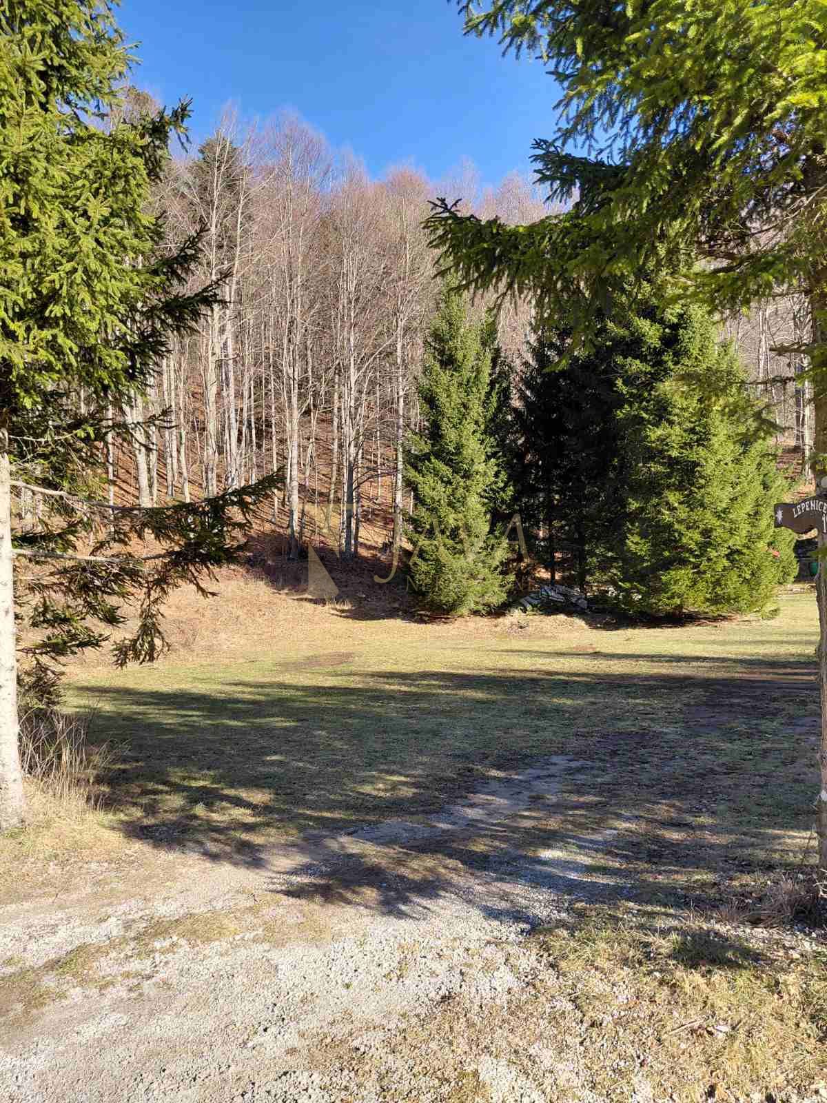 Terreno JELENJE, 199.000 €