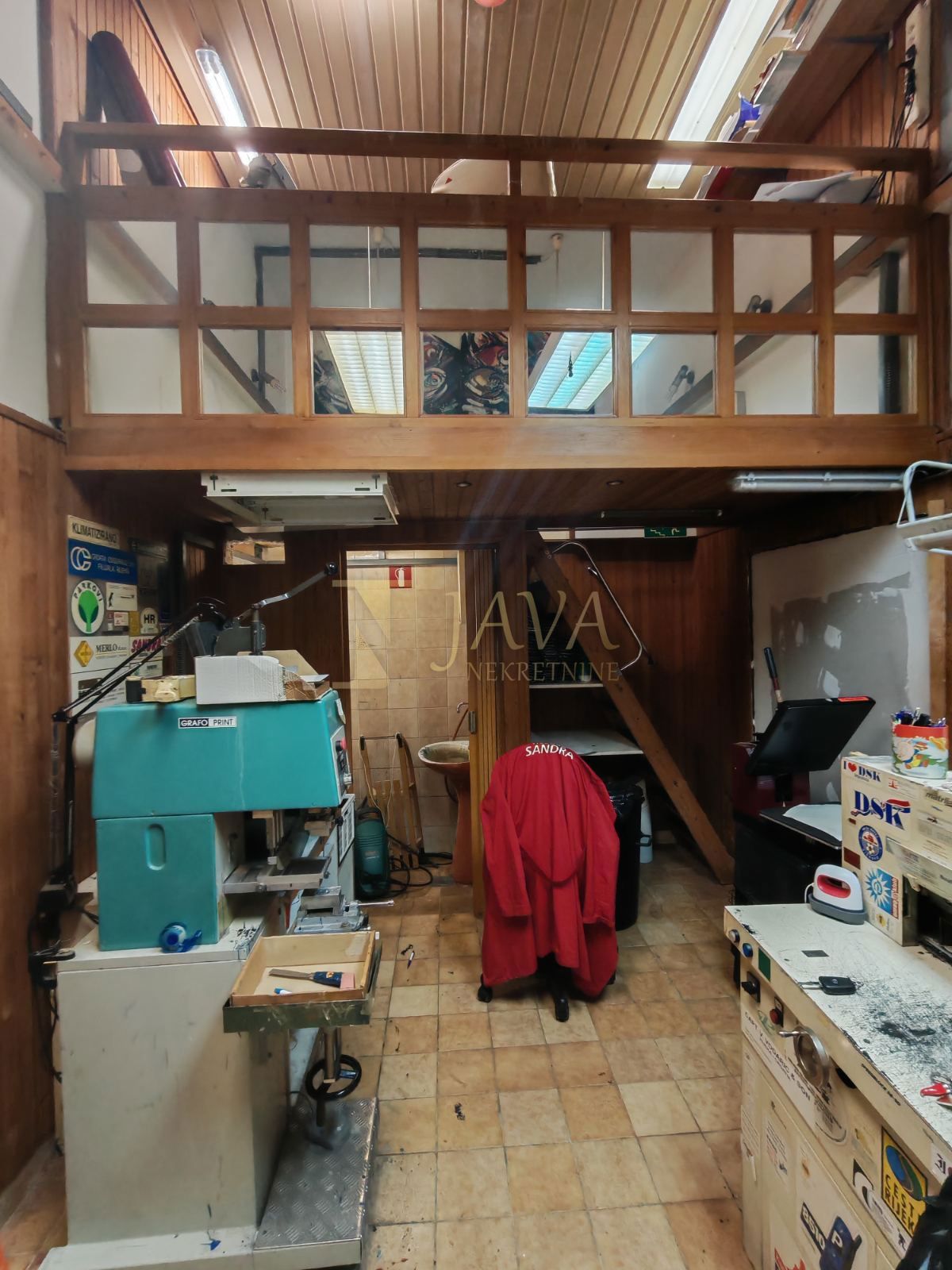 Locale commerciale RIJEKA, 57.000 €