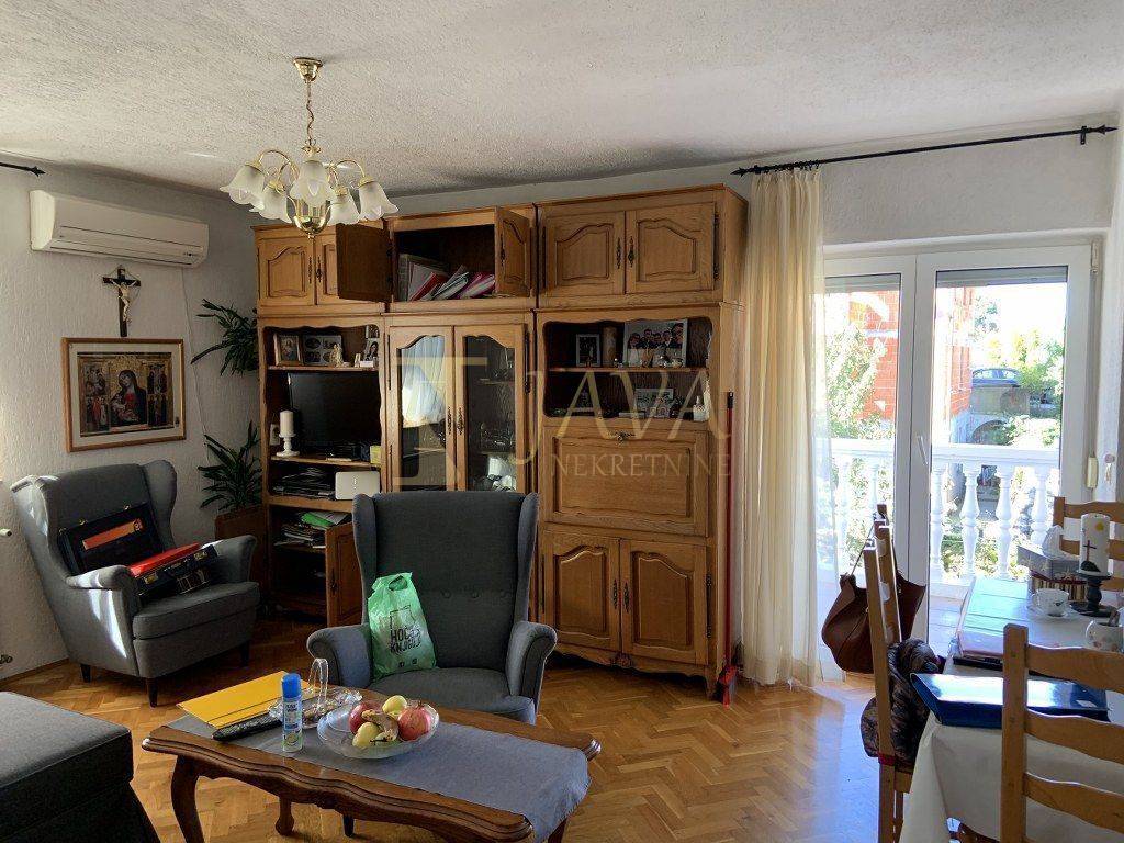 MLADENIĆI