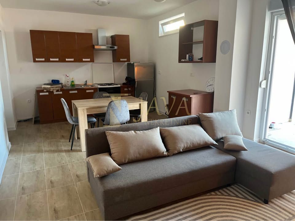 Appartamento MATULJI, 600 €