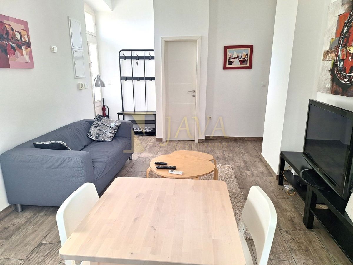 Appartamento RIJEKA, 800 €