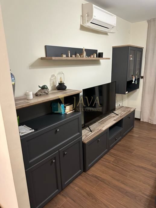 Appartamento KRK, 300.000 €