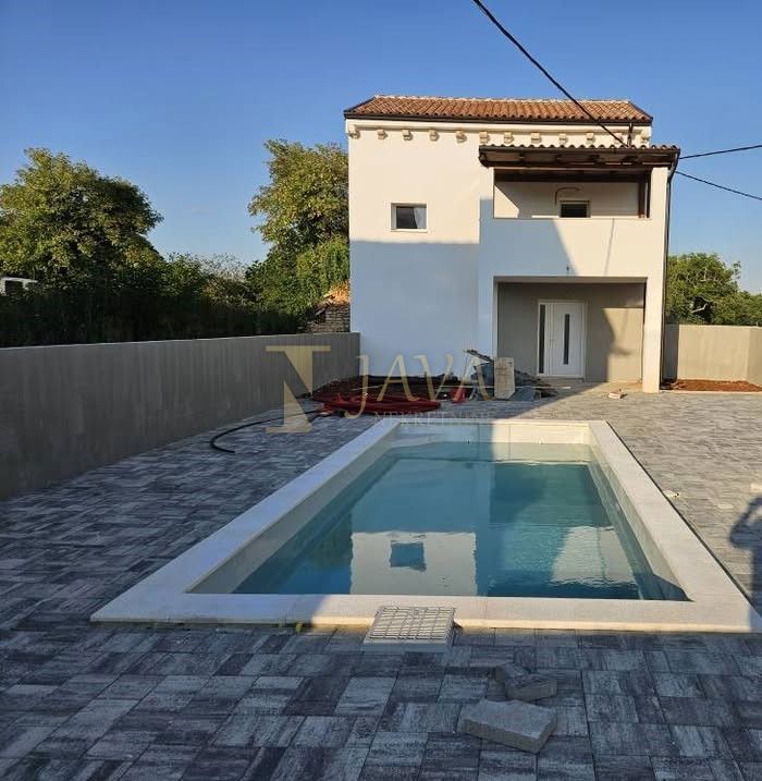 Casa ŽMINJ, 275.000 €