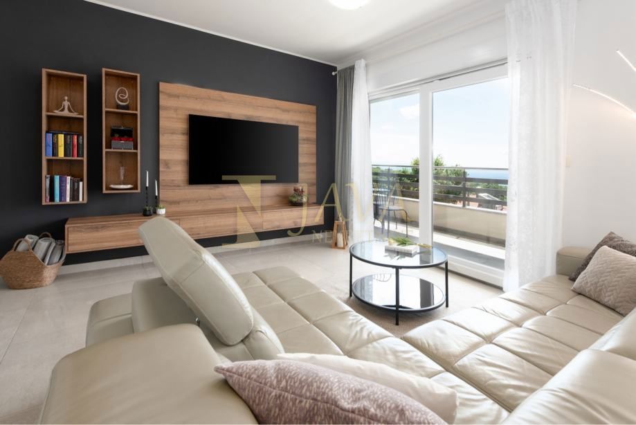 Appartamento MATULJI, 393.000 €