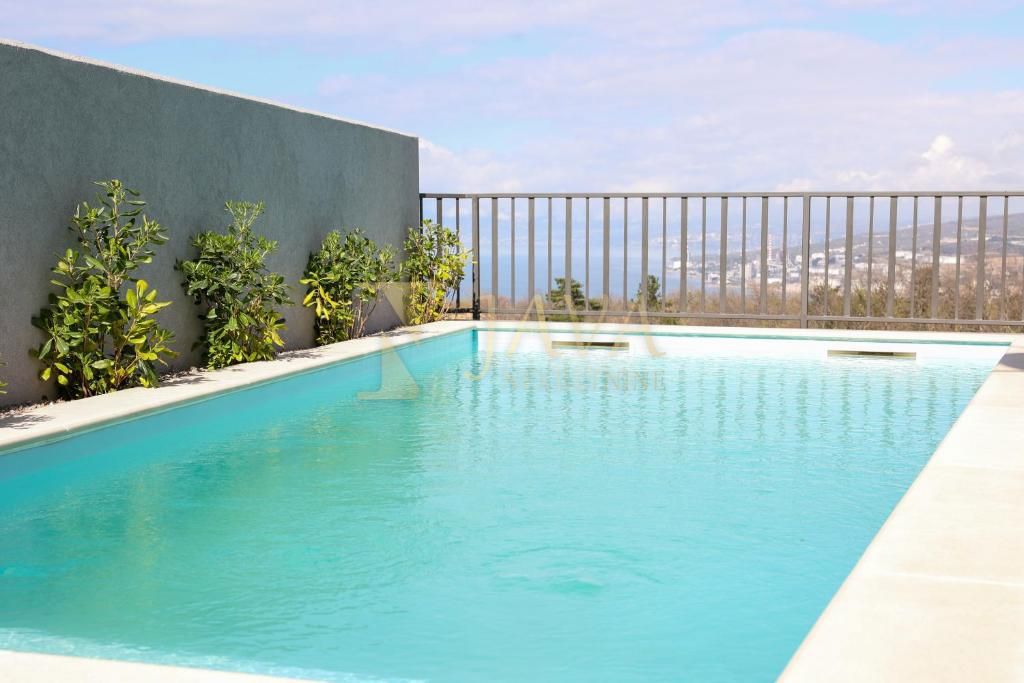 Дом KRALJEVICA, 650.000 €