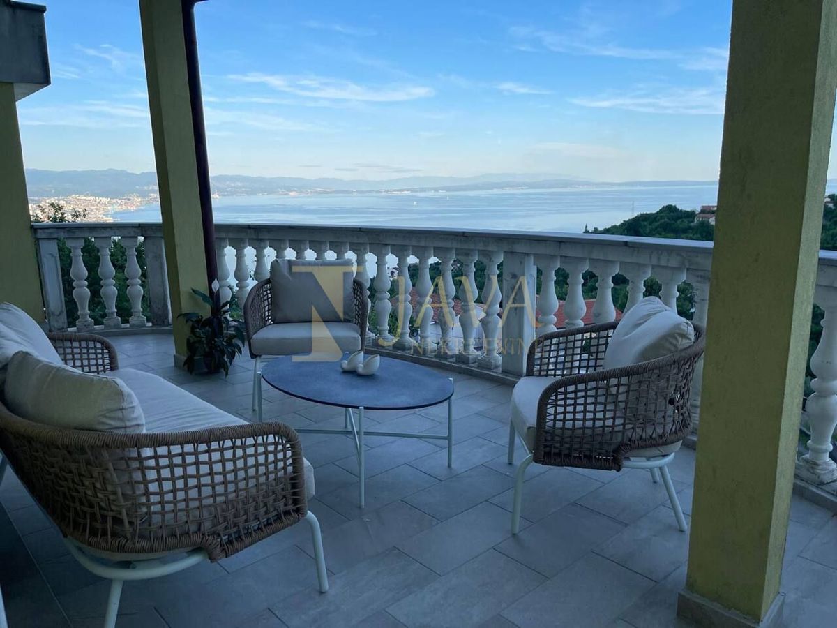 Appartamento MATULJI, 1.500 €