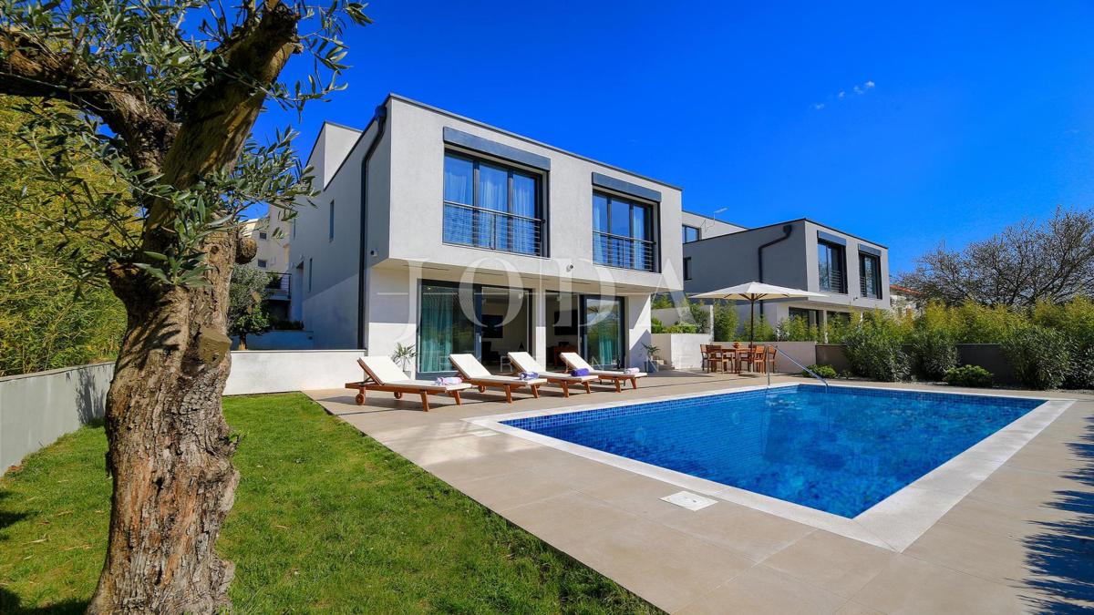 Дом KRK, 810.000 €