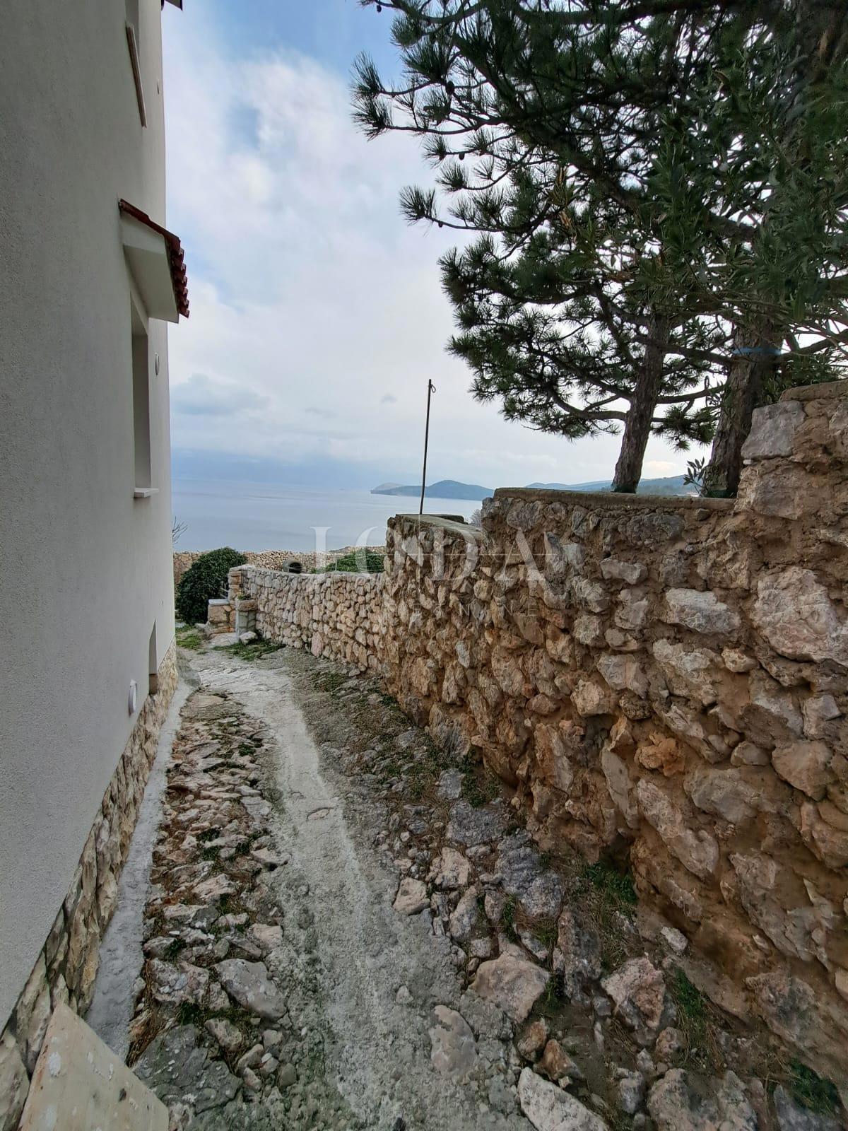 VRBNIK