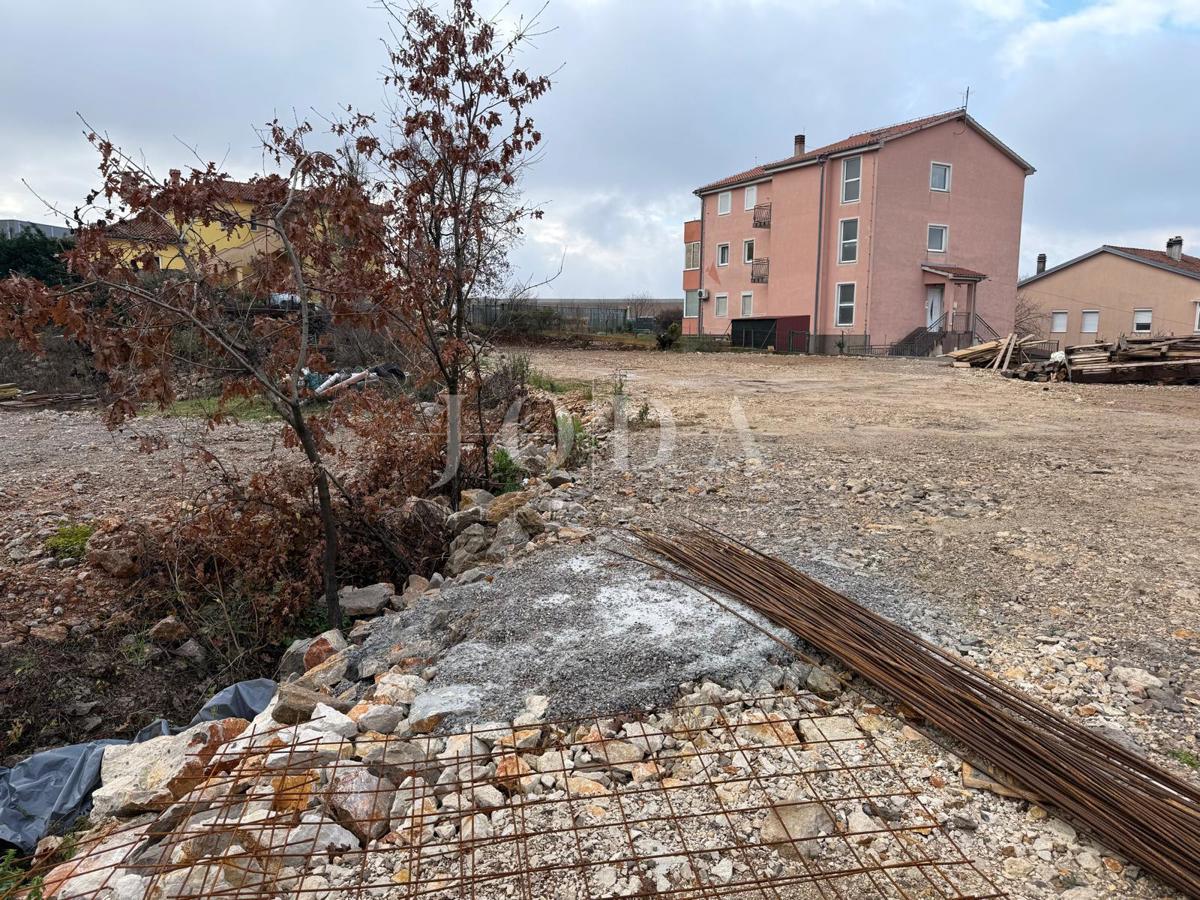 Terreno VIŠKOVO, 75.000 €