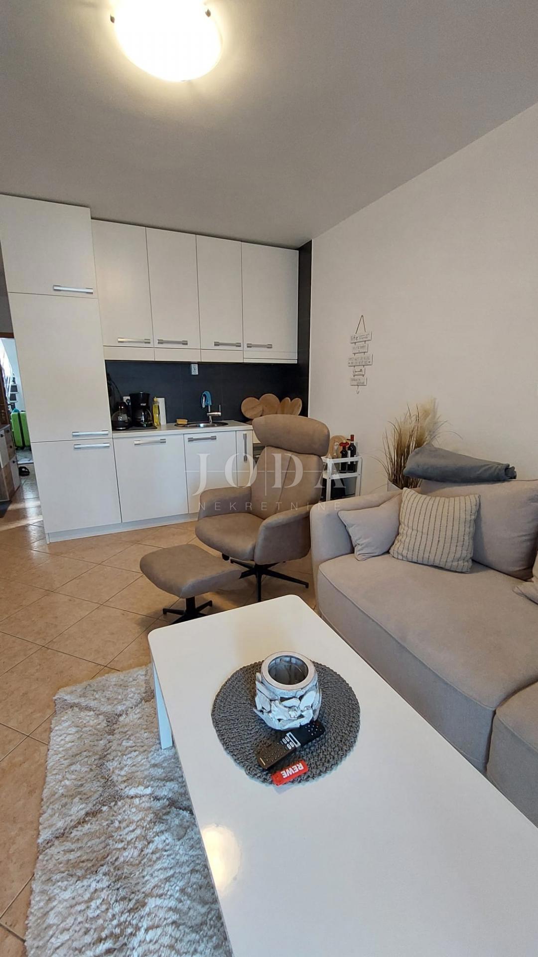 Appartamento CRIKVENICA, 162.000 €