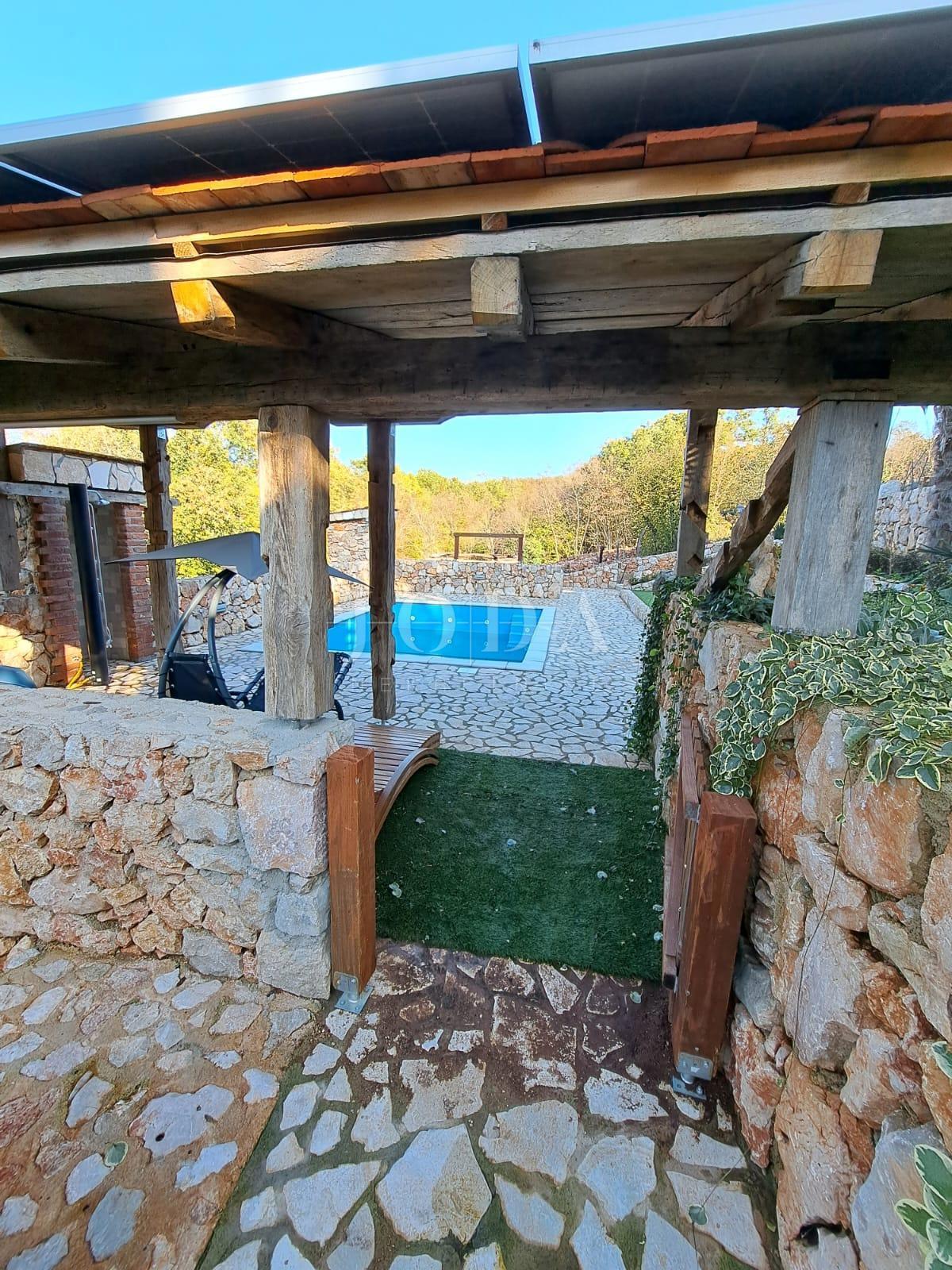 DOBRINJ