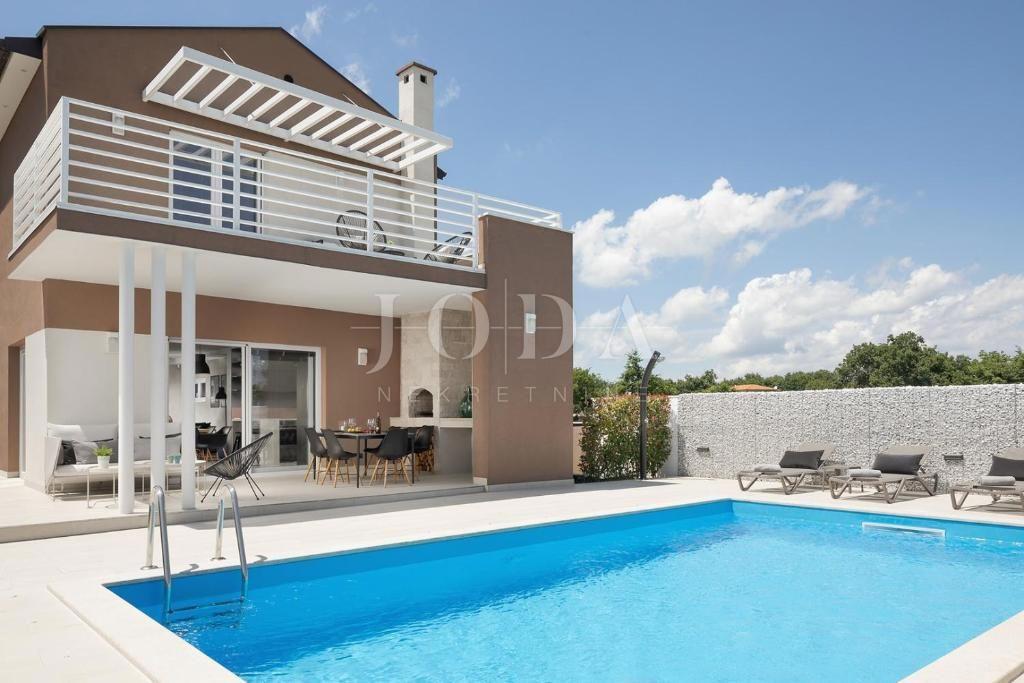 Casa SVETVINČENAT, 780.000 €