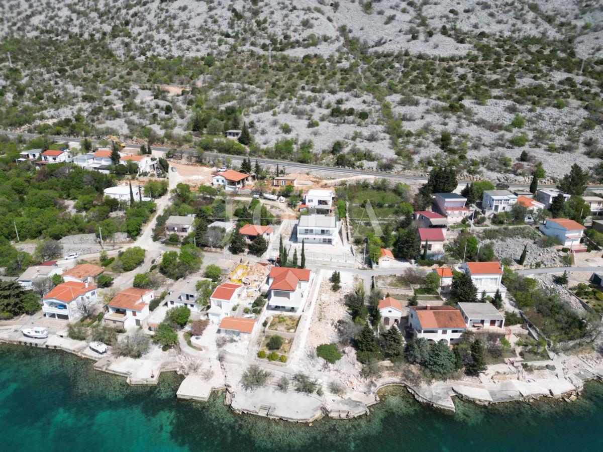 Terreno KARLOBAG, 70.000 €